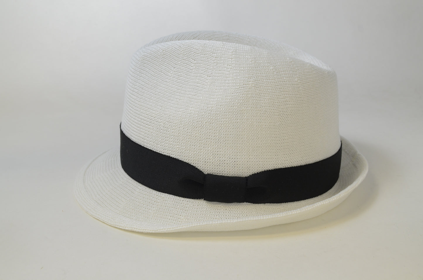 Knit Hat White 22041